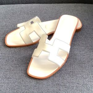 Authentic Hermes Oran White 38.5 Blanc